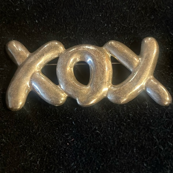 Hugs and Kisses Pin Brooch / Mexican 925 Sterling Silver Puffy Pin - Picture 1 of 9